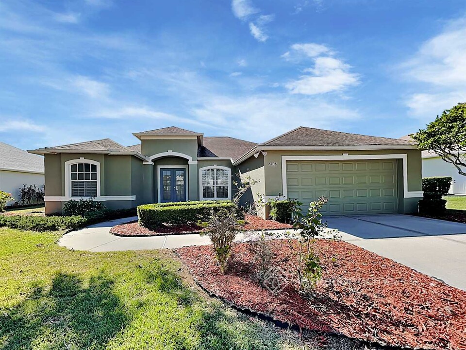 6508 Summer Blossom Ln in Lakewood Ranch, FL - Foto de edificio