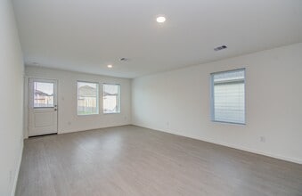 25364 Carnation Ct in Montgomery, TX - Building Photo - Building Photo