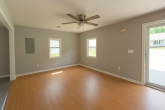 1328 Lambert St in Memphis, TN - Building Photo - Building Photo