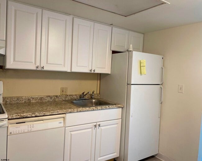 655 Absecon Blvd in Atlantic City, NJ - Building Photo - Building Photo
