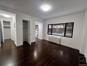 EAST 56 STREET in New York, NY - Building Photo - Building Photo