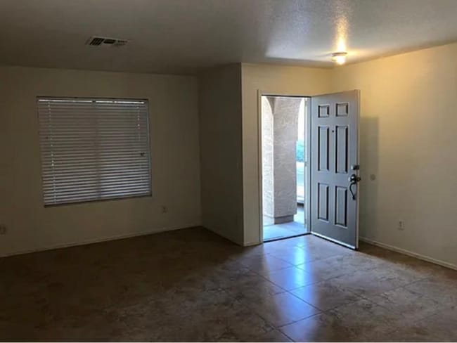 1293 S Bridgegate Dr in Gilbert, AZ - Foto de edificio - Building Photo