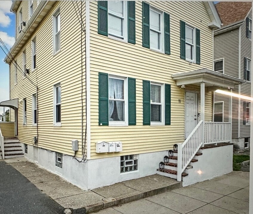 11 Harmony St-Unit -1 in New Bedford, MA - Building Photo