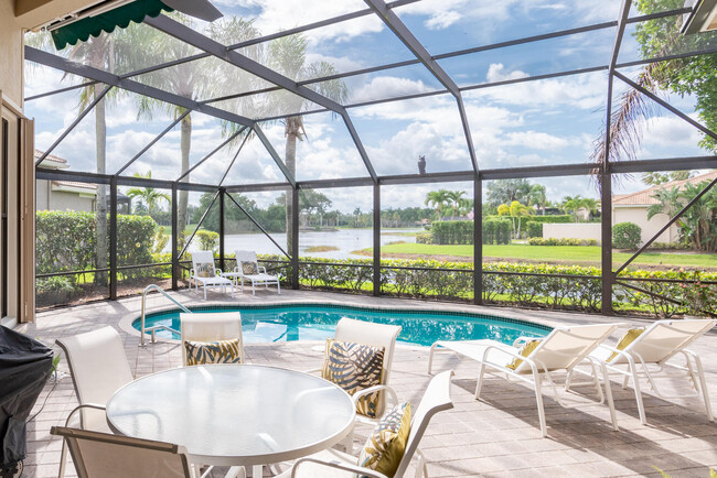 10240 Blue Heron Cove in West Palm Beach, FL - Building Photo - Building Photo