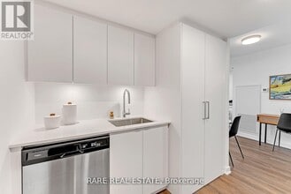 30 Tretti Wy in Toronto, ON - Building Photo - Building Photo