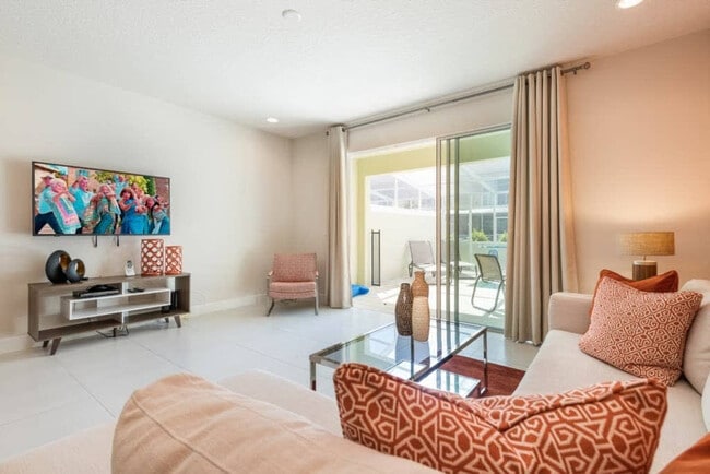 1423 Retreat Cir in Clermont, FL - Foto de edificio - Building Photo