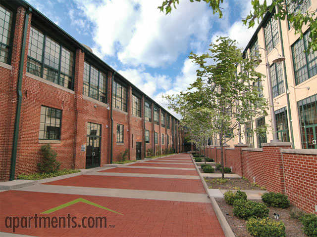 Morganton Trading Company in Morganton, NC - Foto de edificio - Building Photo