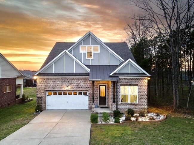 property at 5 Faith Ct