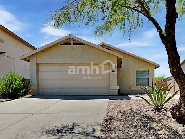 2435 W Waterway Pl