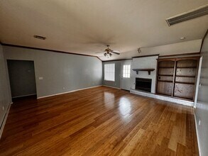 3701 Windgate E in Oklahoma City, OK - Building Photo - Building Photo