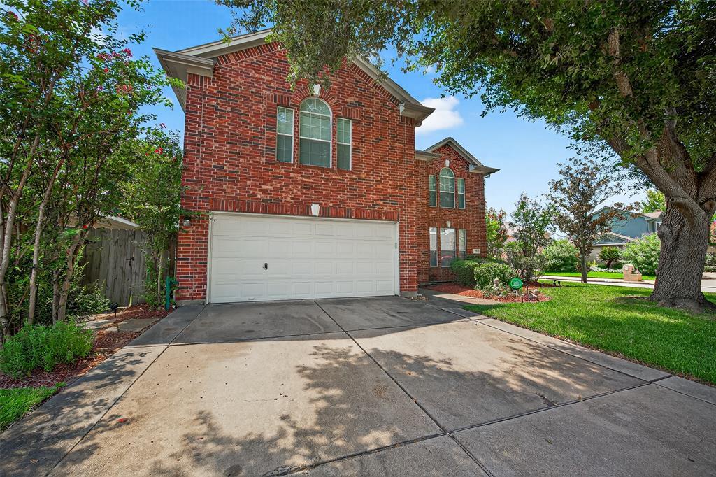 3702 Cedar Valley Dr in Missouri City, TX - Building Photo