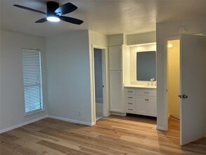 5604 Woodrow Ave in Austin, TX - Building Photo - Building Photo