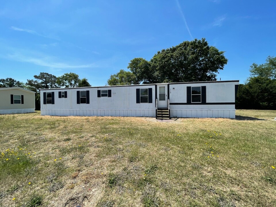 112 Ridgefield Dr in Dudley, NC - Building Photo