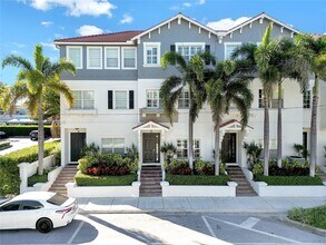 290 NE 5th Ave in Delray Beach, FL - Building Photo - Building Photo