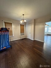 80 Commerce St in Perth Amboy, NJ - Building Photo - Building Photo