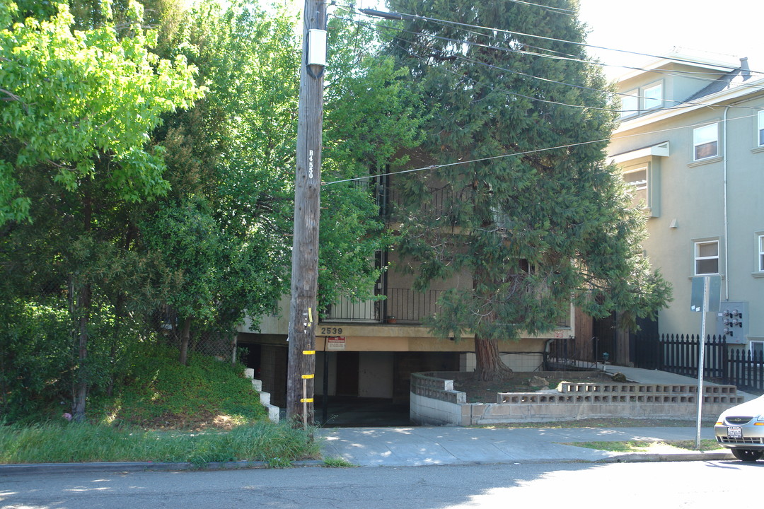 2539 Martin Luther King Jr Way in Berkeley, CA - Building Photo