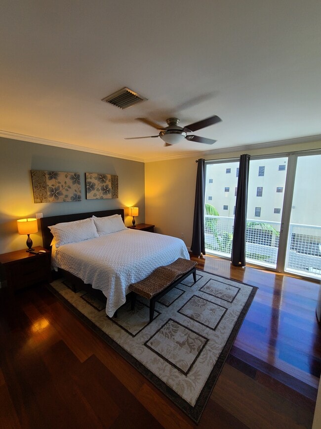 6461 Indian Creek Dr, Unit A in Miami Beach, FL - Foto de edificio - Building Photo