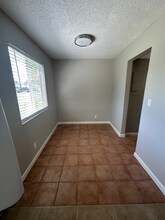 5848 Queen Elizabeth Way in Ft. Myers, FL - Building Photo - Building Photo
