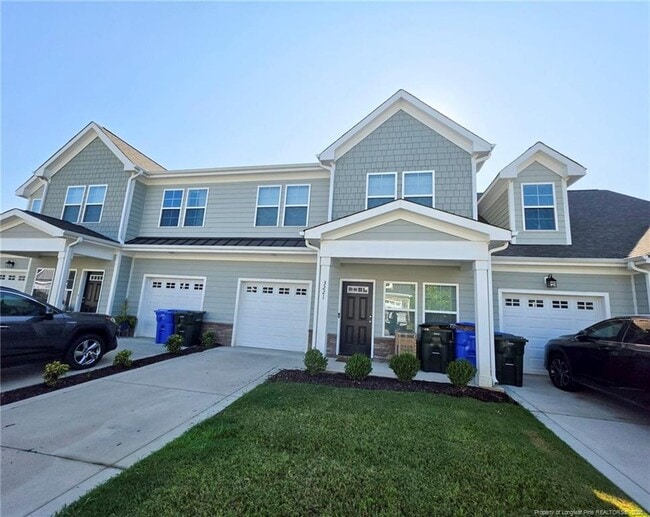 property at 3221 Carnoustie Ct