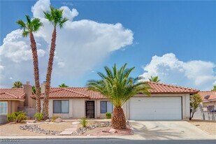 389 Newbury Ct in Henderson, NV - Building Photo