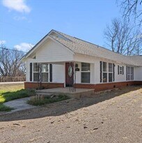 117 Brookhaven Dr in Woodway, TX - Building Photo