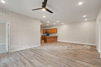 Adelyn Apartments in New Albany, IN - Foto de edificio - Building Photo