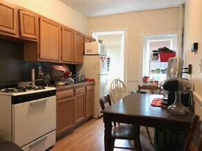 11 Mt Hood Rd, Unit 2 in Boston, MA - Building Photo - Building Photo