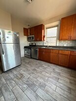 63 Wade St, Unit 2 in Jersey City, NJ - Building Photo