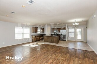 519 Branchwood Dr in Lancaster, TX - Building Photo - Building Photo