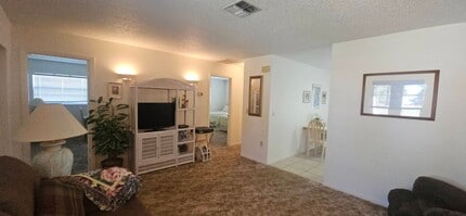 4020 Vilabella Dr in Sebring, FL - Building Photo - Building Photo