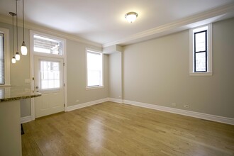814 W Roscoe St in Chicago, IL - Building Photo - Building Photo