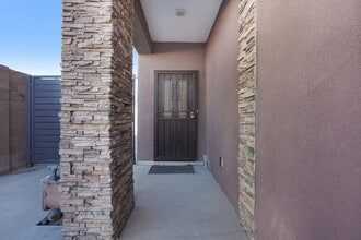924 Tansion Ct NE in Albuquerque, NM - Building Photo - Building Photo