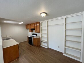 3450 Santa Maria Way in Santa Maria, CA - Building Photo - Building Photo