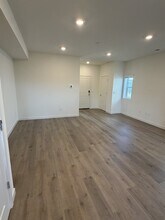 8426 Redwood Dawn Dr in Reno, NV - Building Photo - Building Photo