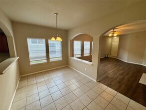 2110 Charlotte Estates Dr in Austin, TX - Building Photo - Building Photo