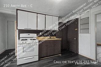 210 Amity Ave in Muskegon, MI - Building Photo - Building Photo