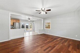 817 Walthour Rd in Savannah, GA - Building Photo - Building Photo