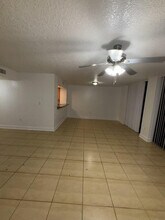 8740 NW 40th St in Coral Springs, FL - Building Photo - Building Photo