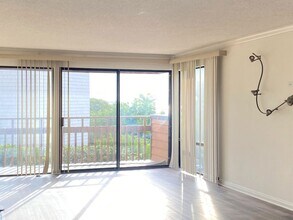2944 Lawrence St in San Diego, CA - Building Photo - Building Photo
