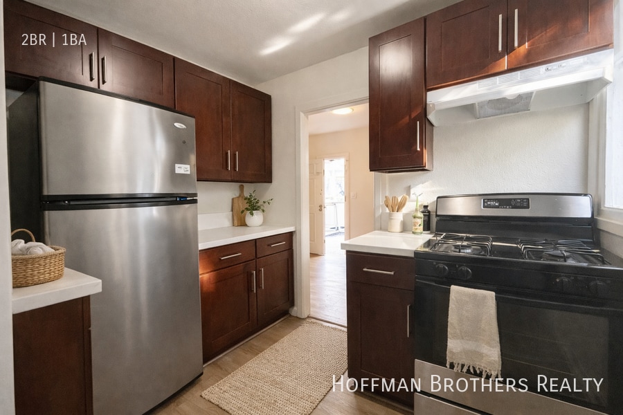 2741 S Orange Dr in Los Angeles, CA - Building Photo