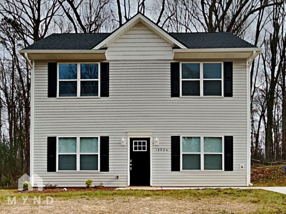 1402A Neely St in Gastonia, NC - Building Photo