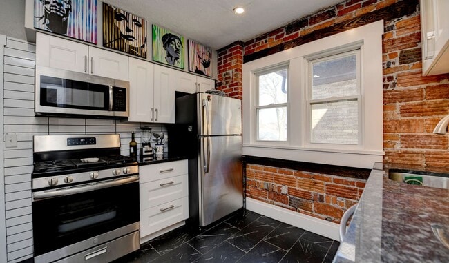 1712-1714 Bryden Rd in Columbus, OH - Building Photo - Building Photo