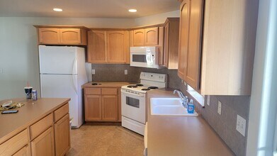 18710 E Augusta Ct in Spokane Valley, WA - Building Photo - Building Photo