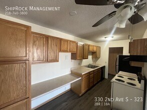 330 2nd Ave S in St. Cloud, MN - Building Photo - Building Photo