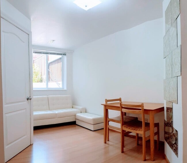 property at 184 Rankin Cres