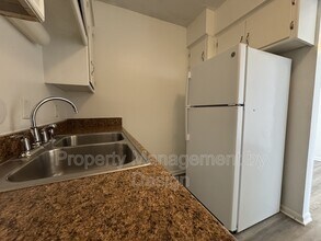 1039 5th St in West Des Moines, IA - Building Photo - Building Photo