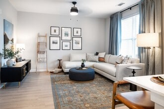 Avalon Lake Norman in Mooresville, NC - Building Photo - Building Photo