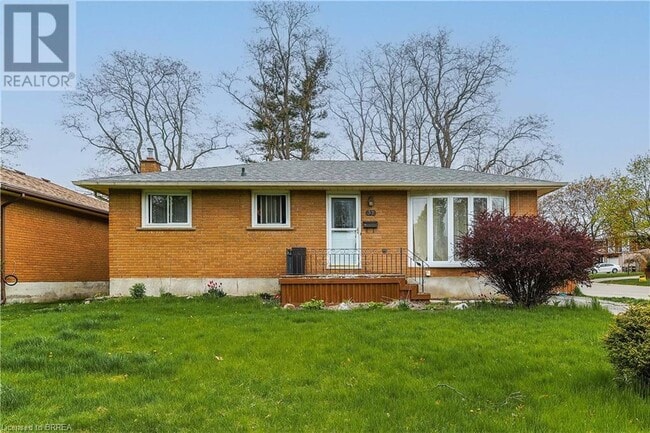37 Allanton Blvd