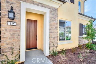 property at 125 Primrose Dr