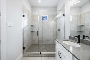 6110 De Campo St in Houston, TX - Building Photo